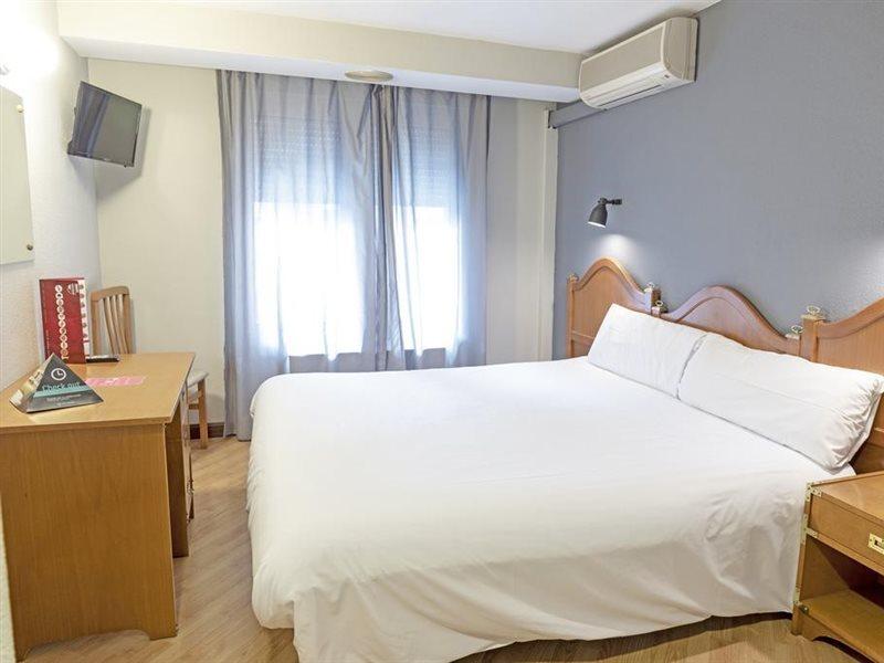 Hostal Alda Palencia Plaza ภายนอก รูปภาพ