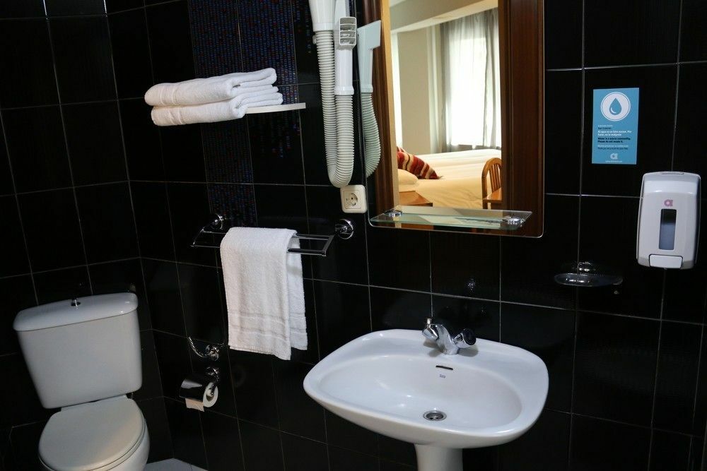 Hostal Alda Palencia Plaza ภายนอก รูปภาพ